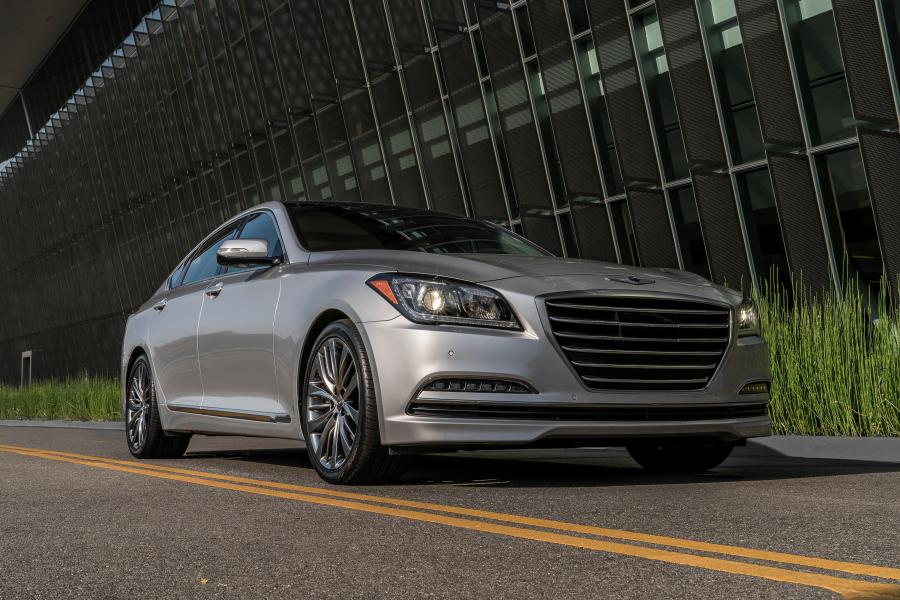  Genesis G80 2016 года  (NA) (фото 16 из 21)